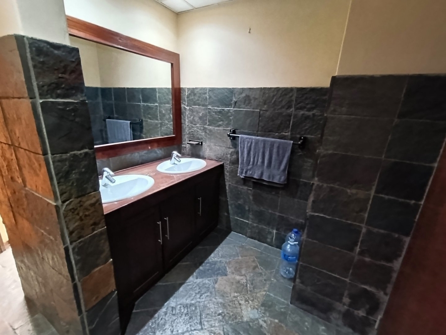  Bedroom Property for Sale in Willows Free State